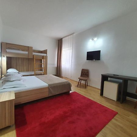 Hotel Mures Topliţa Exteriér fotografie
