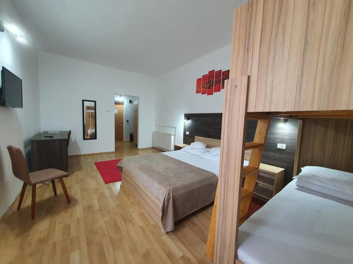 Hotel Mures Topliţa Exteriér fotografie